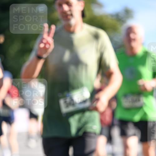 07.09.2025 - BARMER Alsterlauf Dr. Thomas Lammeyer http://msf.ph/oto/8714271 07.09.2025 09:47:21 Laufen  meine-sportfotos.de