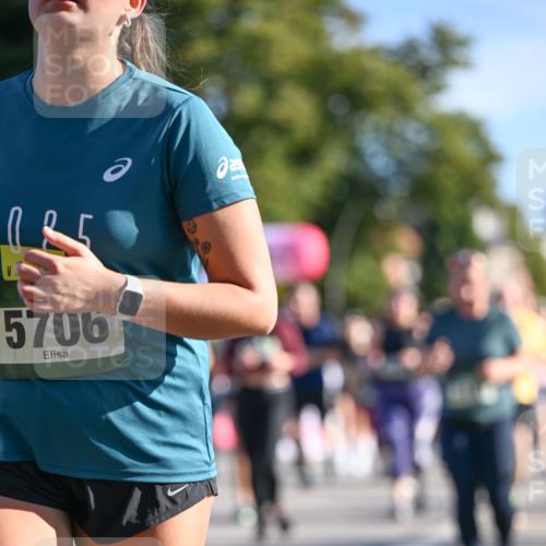 07.09.2025 - BARMER Alsterlauf Dr. Thomas Lammeyer http://msf.ph/oto/8714296 07.09.2025 09:47:25 Laufen 5706 meine-sportfotos.de