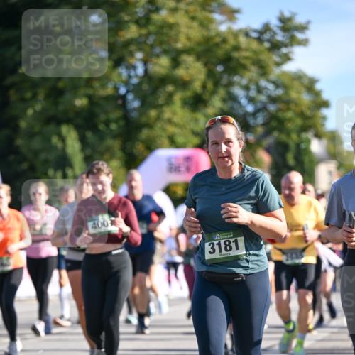 07.09.2025 - BARMER Alsterlauf Dr. Thomas Lammeyer http://msf.ph/oto/8714304 07.09.2025 09:47:26 Laufen 400, 36, 3181 meine-sportfotos.de