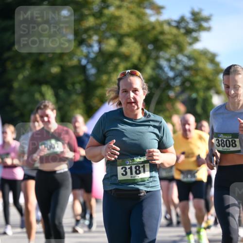 07.09.2025 - BARMER Alsterlauf Dr. Thomas Lammeyer http://msf.ph/oto/8714306 07.09.2025 09:47:27 Laufen 3181, 3808 meine-sportfotos.de