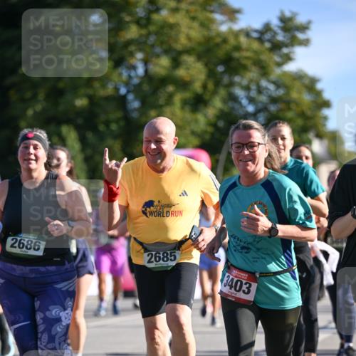 07.09.2025 - BARMER Alsterlauf Dr. Thomas Lammeyer http://msf.ph/oto/8714323 07.09.2025 09:47:29 Laufen 2686, 2685, 3403 meine-sportfotos.de