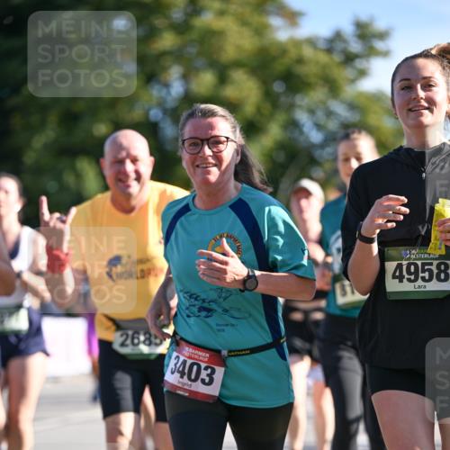 07.09.2025 - BARMER Alsterlauf Dr. Thomas Lammeyer http://msf.ph/oto/8714328 07.09.2025 09:47:30 Laufen 1, 1929, 2685, 3403, 36, 4958 meine-sportfotos.de