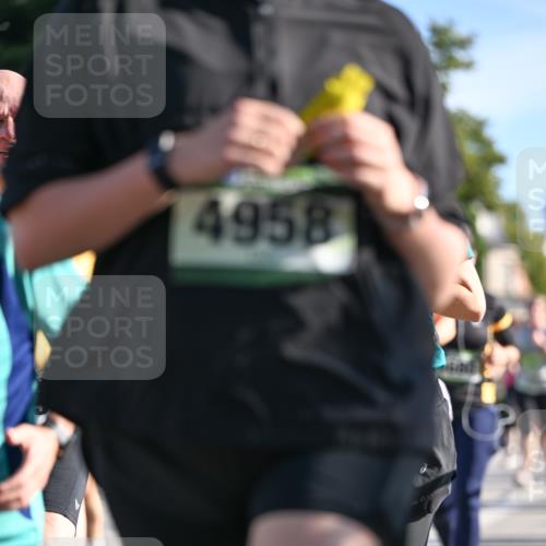 07.09.2025 - BARMER Alsterlauf Dr. Thomas Lammeyer http://msf.ph/oto/8714333 07.09.2025 09:47:31 Laufen 4958 meine-sportfotos.de