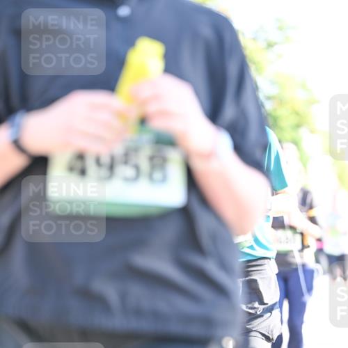 07.09.2025 - BARMER Alsterlauf Dr. Thomas Lammeyer http://msf.ph/oto/8714334 07.09.2025 09:47:31 Laufen 4958 meine-sportfotos.de