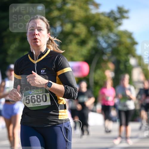 07.09.2025 - BARMER Alsterlauf Dr. Thomas Lammeyer http://msf.ph/oto/8714348 07.09.2025 09:47:34 Laufen 36, 5680 meine-sportfotos.de