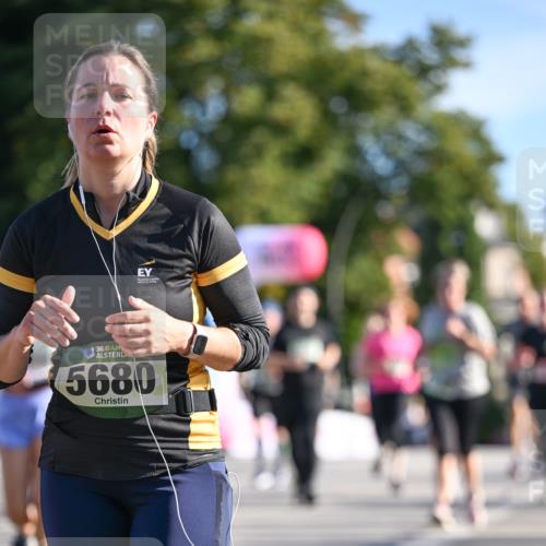 07.09.2025 - BARMER Alsterlauf Dr. Thomas Lammeyer http://msf.ph/oto/8714349 07.09.2025 09:47:34 Laufen 1036, 5680 meine-sportfotos.de