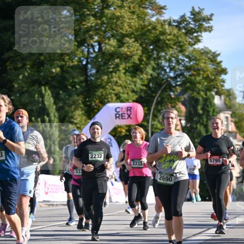 07.09.2025 - BARMER Alsterlauf Dr. Thomas Lammeyer http://msf.ph/oto/8714358 07.09.2025 09:47:35 Laufen 333, 2232, 3333, 2690, 5795 meine-sportfotos.de