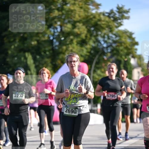 07.09.2025 - BARMER Alsterlauf Dr. Thomas Lammeyer http://msf.ph/oto/8714367 07.09.2025 09:47:37 Laufen 2232, 2690, 5795 meine-sportfotos.de