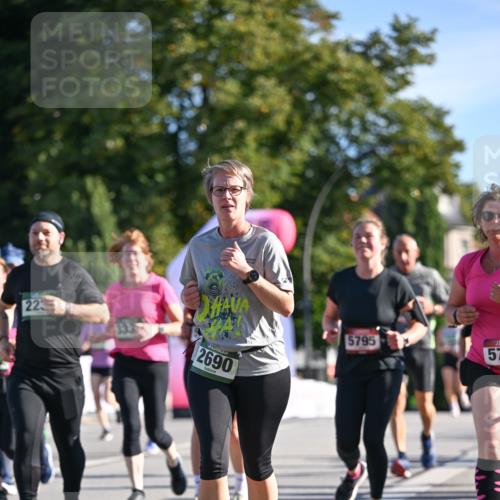 07.09.2025 - BARMER Alsterlauf Dr. Thomas Lammeyer http://msf.ph/oto/8714368 07.09.2025 09:47:37 Laufen 223, 2690, 5795, 57 meine-sportfotos.de