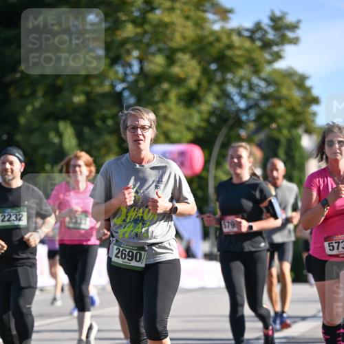 07.09.2025 - BARMER Alsterlauf Dr. Thomas Lammeyer http://msf.ph/oto/8714370 07.09.2025 09:47:37 Laufen 2232, 2690, 579, 573 meine-sportfotos.de
