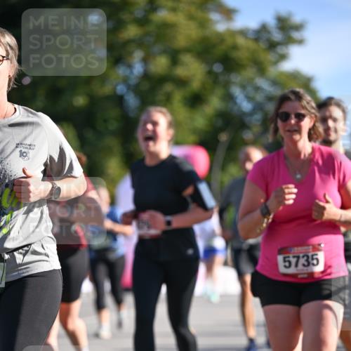 07.09.2025 - BARMER Alsterlauf Dr. Thomas Lammeyer http://msf.ph/oto/8714379 07.09.2025 09:47:39 Laufen 36, 5735 meine-sportfotos.de