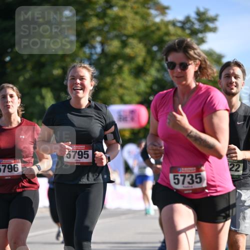 07.09.2025 - BARMER Alsterlauf Dr. Thomas Lammeyer http://msf.ph/oto/8714382 07.09.2025 09:47:39 Laufen 36, 5796, 136, 5795, 5735, 22 meine-sportfotos.de