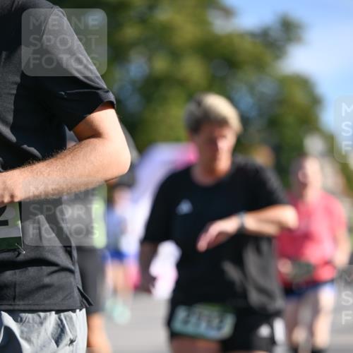 07.09.2025 - BARMER Alsterlauf Dr. Thomas Lammeyer http://msf.ph/oto/8714397 07.09.2025 09:47:42 Laufen 2113 meine-sportfotos.de
