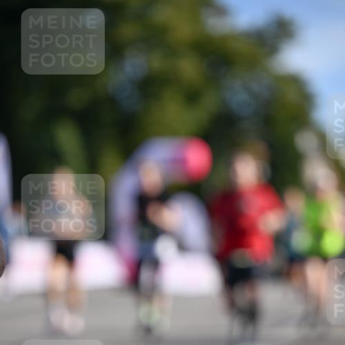 07.09.2025 - BARMER Alsterlauf Dr. Thomas Lammeyer http://msf.ph/oto/8714415 07.09.2025 09:47:45 Laufen  meine-sportfotos.de