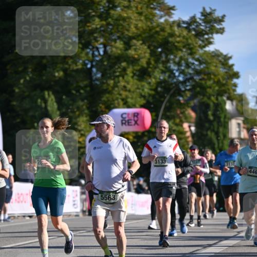 07.09.2025 - BARMER Alsterlauf Dr. Thomas Lammeyer http://msf.ph/oto/8714480 07.09.2025 09:47:58 Laufen 2560, 5563, 3133, 446 meine-sportfotos.de