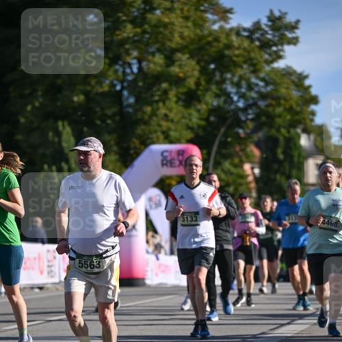 07.09.2025 - BARMER Alsterlauf Dr. Thomas Lammeyer http://msf.ph/oto/8714485 07.09.2025 09:47:58 Laufen 5563, 3000, 3133, 4468 meine-sportfotos.de