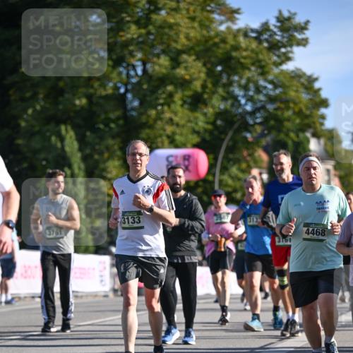 07.09.2025 - BARMER Alsterlauf Dr. Thomas Lammeyer http://msf.ph/oto/8714490 07.09.2025 09:47:59 Laufen 3761, 3133, 313, 3161, 4468 meine-sportfotos.de