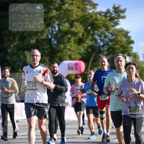 07.09.2025 - BARMER Alsterlauf Dr. Thomas Lammeyer http://msf.ph/oto/8714493 07.09.2025 09:48:00 Laufen 3761, 3133, 3161, 0, 8257 meine-sportfotos.de