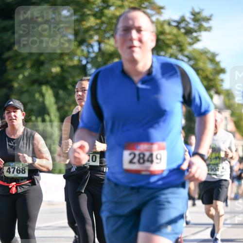 07.09.2025 - BARMER Alsterlauf Dr. Thomas Lammeyer http://msf.ph/oto/8714532 07.09.2025 09:48:06 Laufen 4768, 10, 2849, 1904 meine-sportfotos.de
