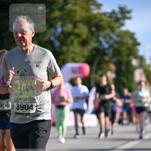 07.09.2025 - BARMER Alsterlauf Dr. Thomas Lammeyer http://msf.ph/oto/8714555 07.09.2025 09:48:10 Laufen 36, 950, 3904, 36 meine-sportfotos.de