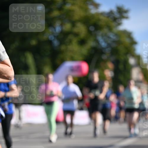 07.09.2025 - BARMER Alsterlauf Dr. Thomas Lammeyer http://msf.ph/oto/8714559 07.09.2025 09:48:10 Laufen  meine-sportfotos.de