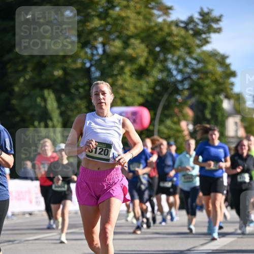 07.09.2025 - BARMER Alsterlauf Dr. Thomas Lammeyer http://msf.ph/oto/8714583 07.09.2025 09:48:16 Laufen 3120 meine-sportfotos.de