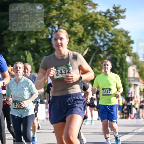 07.09.2025 - BARMER Alsterlauf Dr. Thomas Lammeyer http://msf.ph/oto/8714611 07.09.2025 09:48:20 Laufen 59, 2432, 3817 meine-sportfotos.de