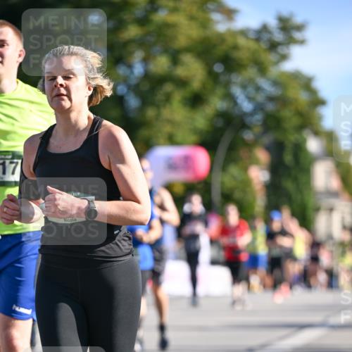 07.09.2025 - BARMER Alsterlauf Dr. Thomas Lammeyer http://msf.ph/oto/8714632 07.09.2025 09:48:23 Laufen 17 meine-sportfotos.de