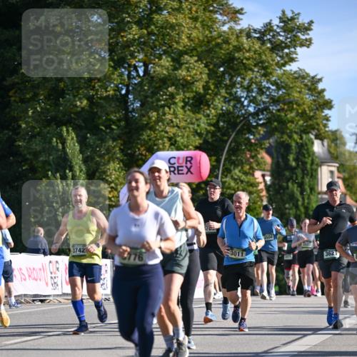 07.09.2025 - BARMER Alsterlauf Dr. Thomas Lammeyer http://msf.ph/oto/8714681 07.09.2025 09:48:32 Laufen 3742, 776, 3011, 3504, 1503, 3621, 8 meine-sportfotos.de