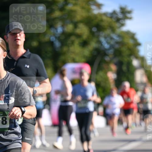 07.09.2025 - BARMER Alsterlauf Dr. Thomas Lammeyer http://msf.ph/oto/8714718 07.09.2025 09:48:38 Laufen 8 meine-sportfotos.de