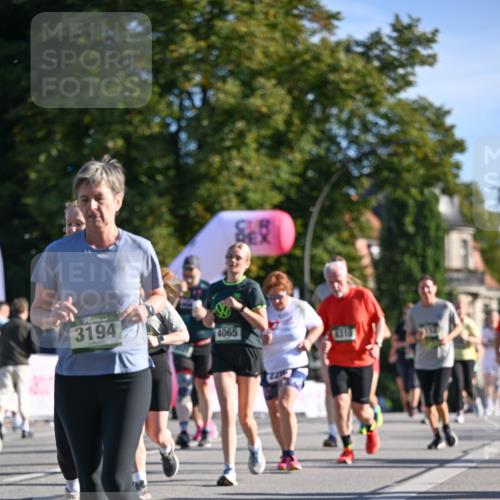 07.09.2025 - BARMER Alsterlauf Dr. Thomas Lammeyer http://msf.ph/oto/8714732 07.09.2025 09:48:40 Laufen 3194, 4065 meine-sportfotos.de