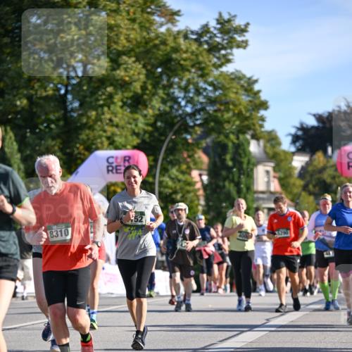 07.09.2025 - BARMER Alsterlauf Dr. Thomas Lammeyer http://msf.ph/oto/8714741 07.09.2025 09:48:43 Laufen 8310, 52, 5290, 4006 meine-sportfotos.de