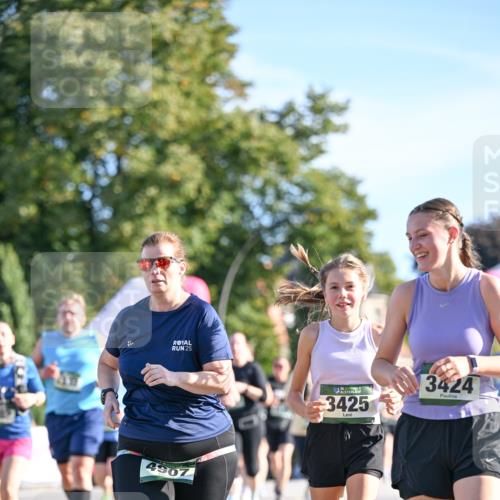 07.09.2025 - BARMER Alsterlauf Dr. Thomas Lammeyer http://msf.ph/oto/8714803 07.09.2025 09:48:55 Laufen 25, 4907, 3425, 3424 meine-sportfotos.de