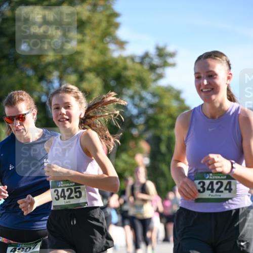 07.09.2025 - BARMER Alsterlauf Dr. Thomas Lammeyer http://msf.ph/oto/8714811 07.09.2025 09:48:56 Laufen 4907, 1, 3425, 3424 meine-sportfotos.de