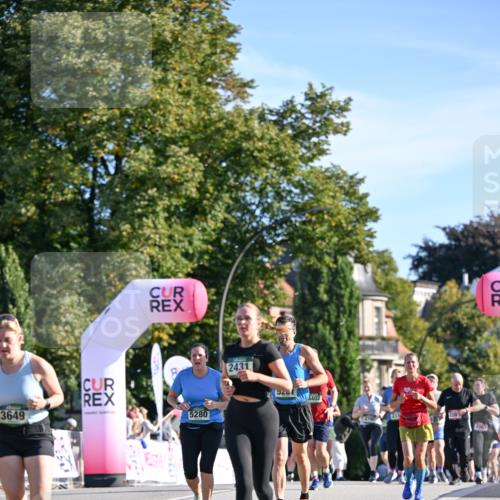 07.09.2025 - BARMER Alsterlauf Dr. Thomas Lammeyer http://msf.ph/oto/8714867 07.09.2025 09:49:06 Laufen 3649, 5280, 2431, 5201, 4402, 210, 54, 228, 2983 meine-sportfotos.de