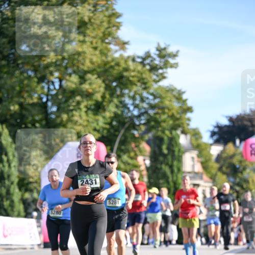 07.09.2025 - BARMER Alsterlauf Dr. Thomas Lammeyer http://msf.ph/oto/8714878 07.09.2025 09:49:08 Laufen 5280, 2431, 5281 meine-sportfotos.de
