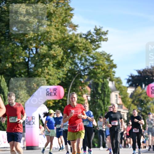 07.09.2025 - BARMER Alsterlauf Dr. Thomas Lammeyer http://msf.ph/oto/8714903 07.09.2025 09:49:11 Laufen 4402, 2189, 2281, 2983 meine-sportfotos.de