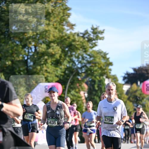 07.09.2025 - BARMER Alsterlauf Dr. Thomas Lammeyer http://msf.ph/oto/8714957 07.09.2025 09:49:20 Laufen 3199, 3435, 5756 meine-sportfotos.de