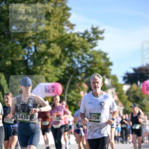 07.09.2025 - BARMER Alsterlauf Dr. Thomas Lammeyer http://msf.ph/oto/8714963 07.09.2025 09:49:21 Laufen 3199, 3435, 5756 meine-sportfotos.de