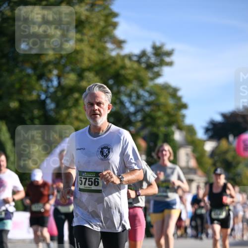 07.09.2025 - BARMER Alsterlauf Dr. Thomas Lammeyer http://msf.ph/oto/8714971 07.09.2025 09:49:22 Laufen 136, 5756 meine-sportfotos.de