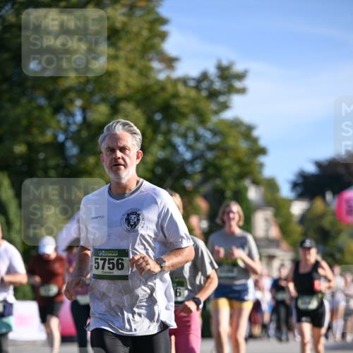 07.09.2025 - BARMER Alsterlauf Dr. Thomas Lammeyer http://msf.ph/oto/8714972 07.09.2025 09:49:23 Laufen 36, 5756 meine-sportfotos.de