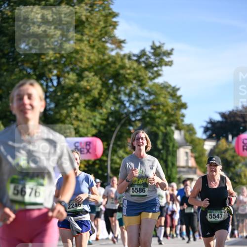 07.09.2025 - BARMER Alsterlauf Dr. Thomas Lammeyer http://msf.ph/oto/8714982 07.09.2025 09:49:24 Laufen 5676, 2246, 5586, 54, 5547, 2009 meine-sportfotos.de