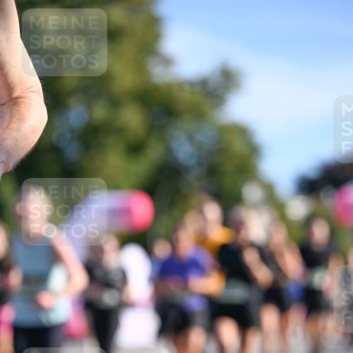 07.09.2025 - BARMER Alsterlauf Dr. Thomas Lammeyer http://msf.ph/oto/8715075 07.09.2025 09:49:42 Laufen  meine-sportfotos.de