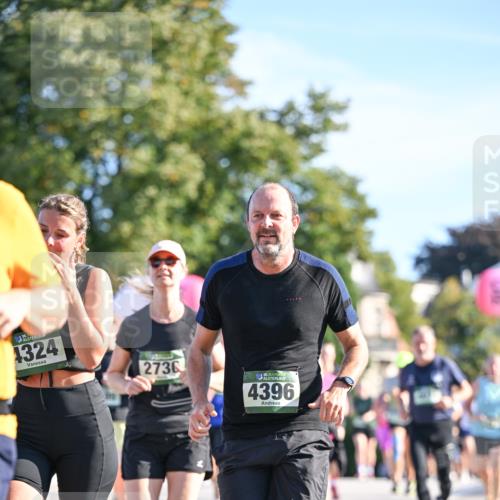 07.09.2025 - BARMER Alsterlauf Dr. Thomas Lammeyer http://msf.ph/oto/8715094 07.09.2025 09:49:47 Laufen 4324, 2736, 36, 4396 meine-sportfotos.de