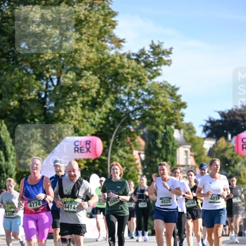 07.09.2025 - BARMER Alsterlauf Dr. Thomas Lammeyer http://msf.ph/oto/8715152 07.09.2025 09:49:57 Laufen 5489, 4774, 4414, 3092, 3400, 4025, 5698, 4019, 54 meine-sportfotos.de