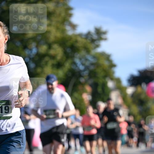 07.09.2025 - BARMER Alsterlauf Dr. Thomas Lammeyer http://msf.ph/oto/8715192 07.09.2025 09:50:03 Laufen 19 meine-sportfotos.de