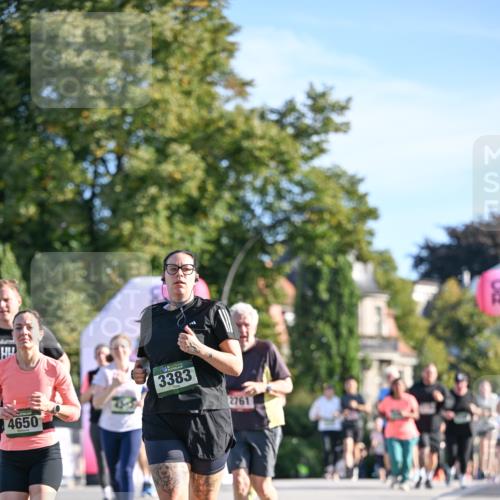 07.09.2025 - BARMER Alsterlauf Dr. Thomas Lammeyer http://msf.ph/oto/8715212 07.09.2025 09:50:05 Laufen 4650, 3383, 2761 meine-sportfotos.de