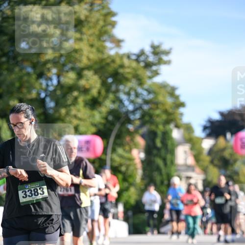 07.09.2025 - BARMER Alsterlauf Dr. Thomas Lammeyer http://msf.ph/oto/8715220 07.09.2025 09:50:07 Laufen 10, 338321 meine-sportfotos.de