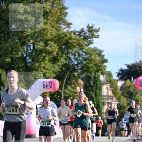 07.09.2025 - BARMER Alsterlauf Dr. Thomas Lammeyer http://msf.ph/oto/8715322 07.09.2025 09:50:27 Laufen 4293, 4919, 3566, 54 meine-sportfotos.de