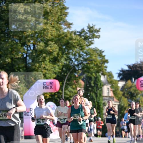 07.09.2025 - BARMER Alsterlauf Dr. Thomas Lammeyer http://msf.ph/oto/8715324 07.09.2025 09:50:27 Laufen 129, 3297, 4919, 3566, 54 meine-sportfotos.de